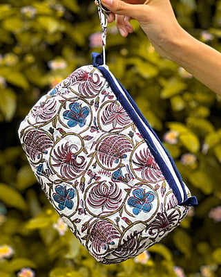 Wash Bag floral by purkul
